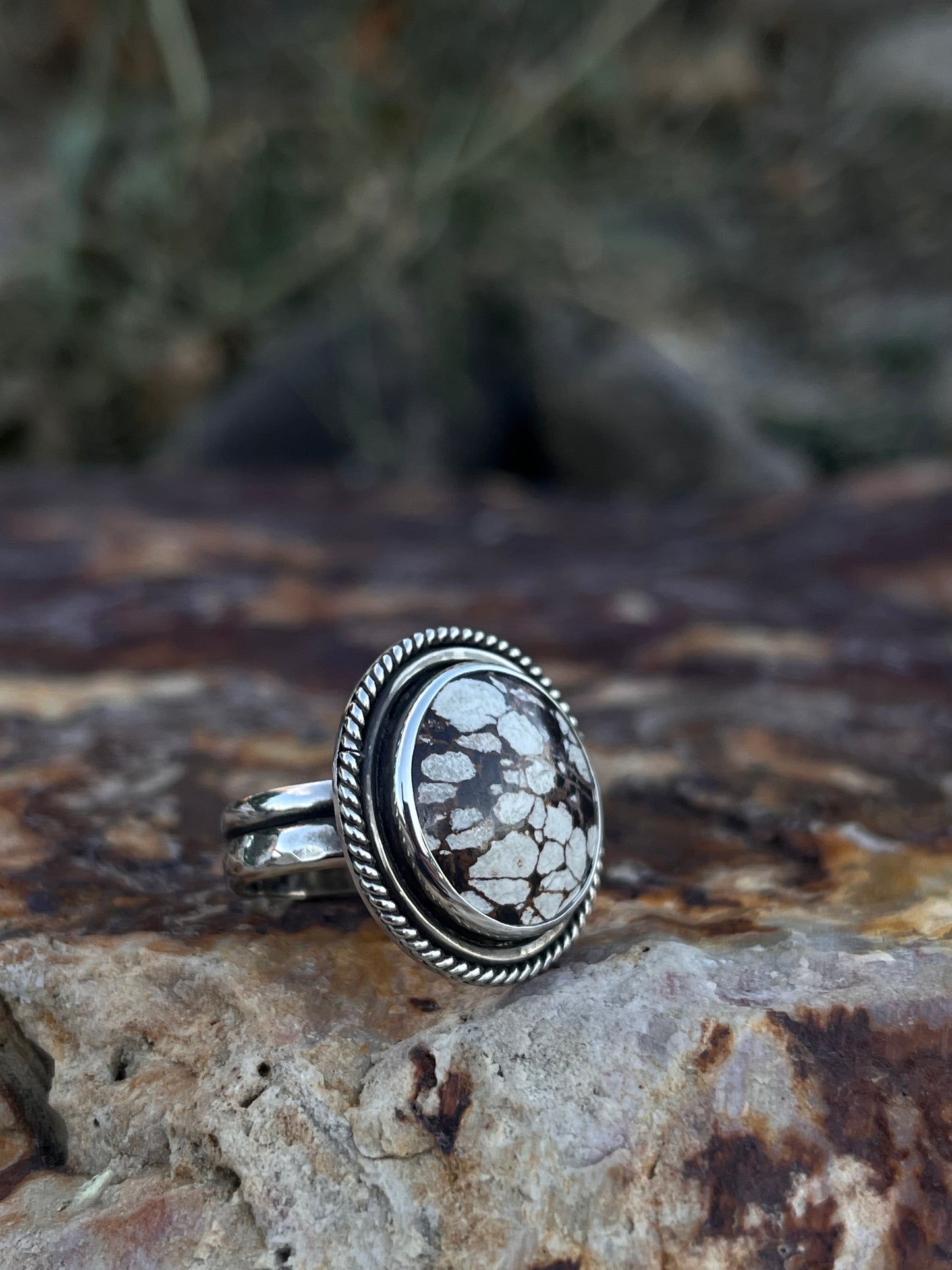snowy trail double banded ring