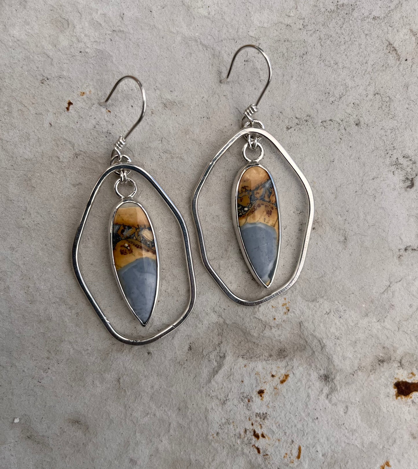 maligano jasper clouds