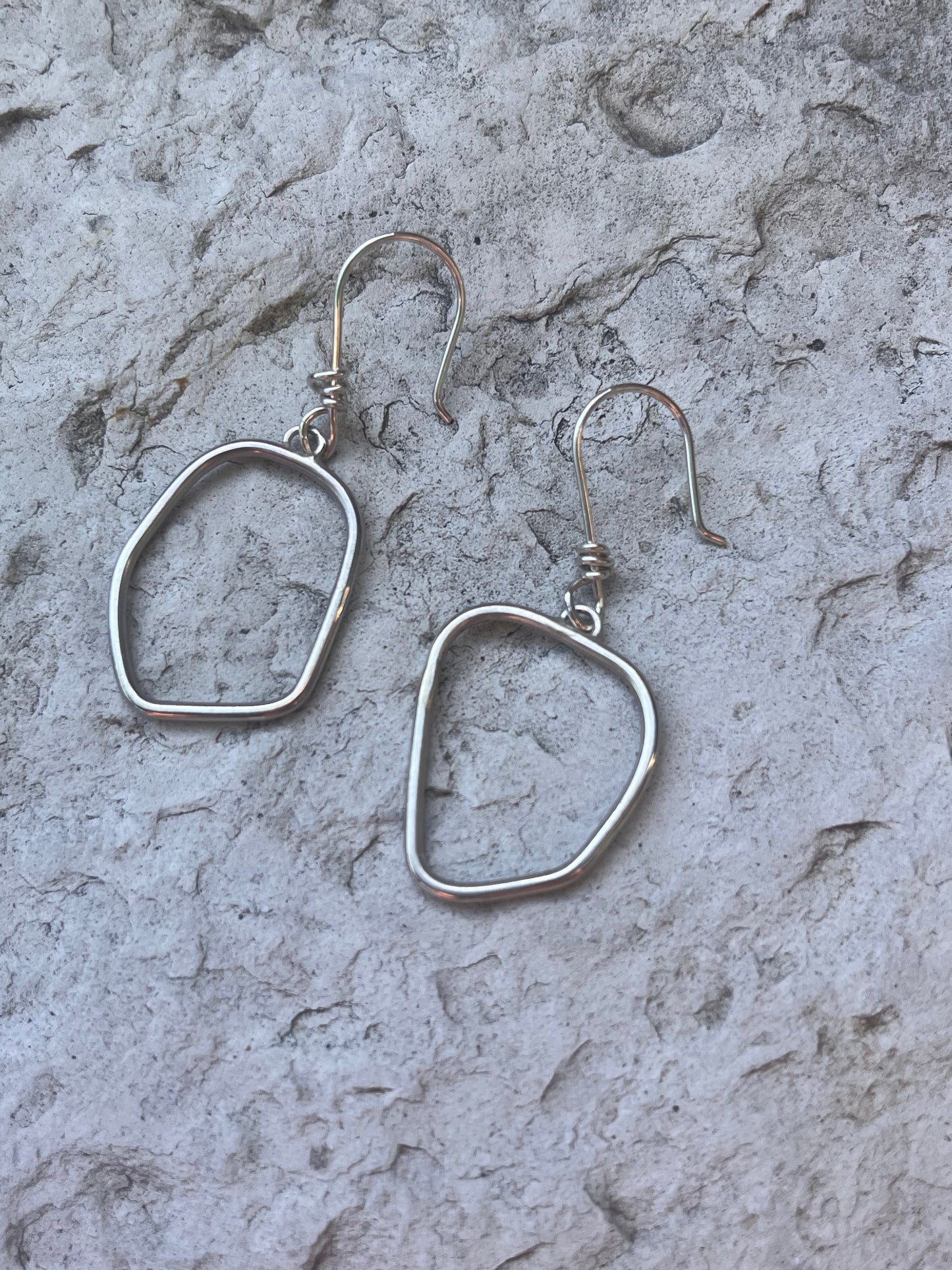 small cloud hoops